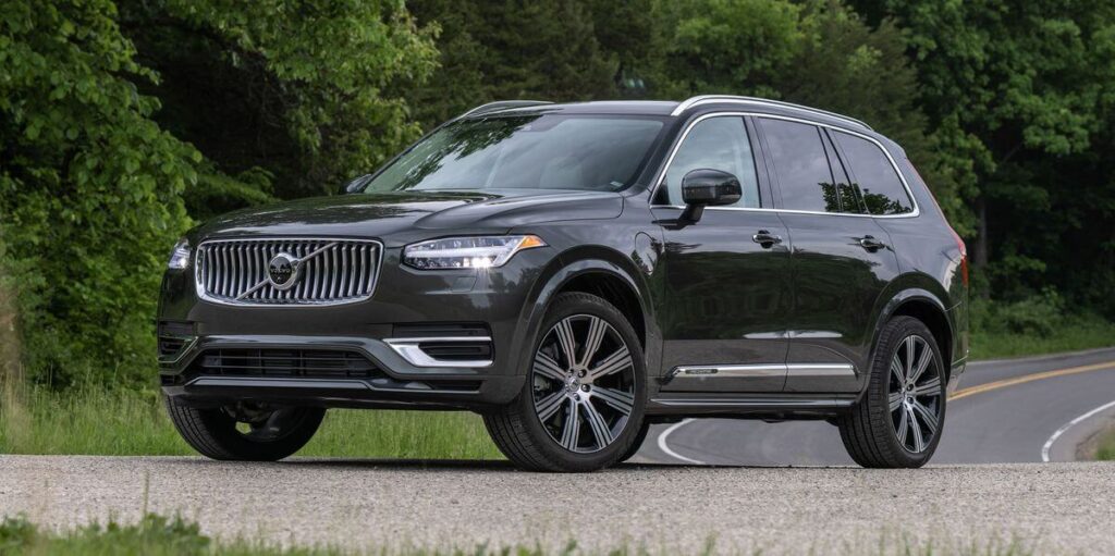 9 Luxury 7-Seater SUVs to Elevate Your Family's Travel Experience